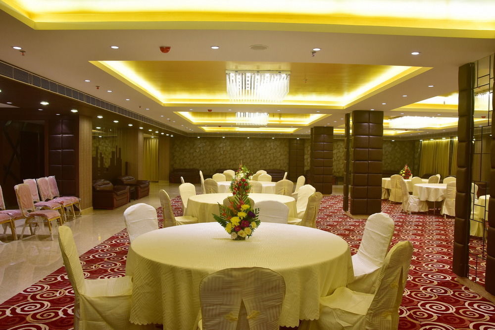 Hotel The Fern Residency 3*